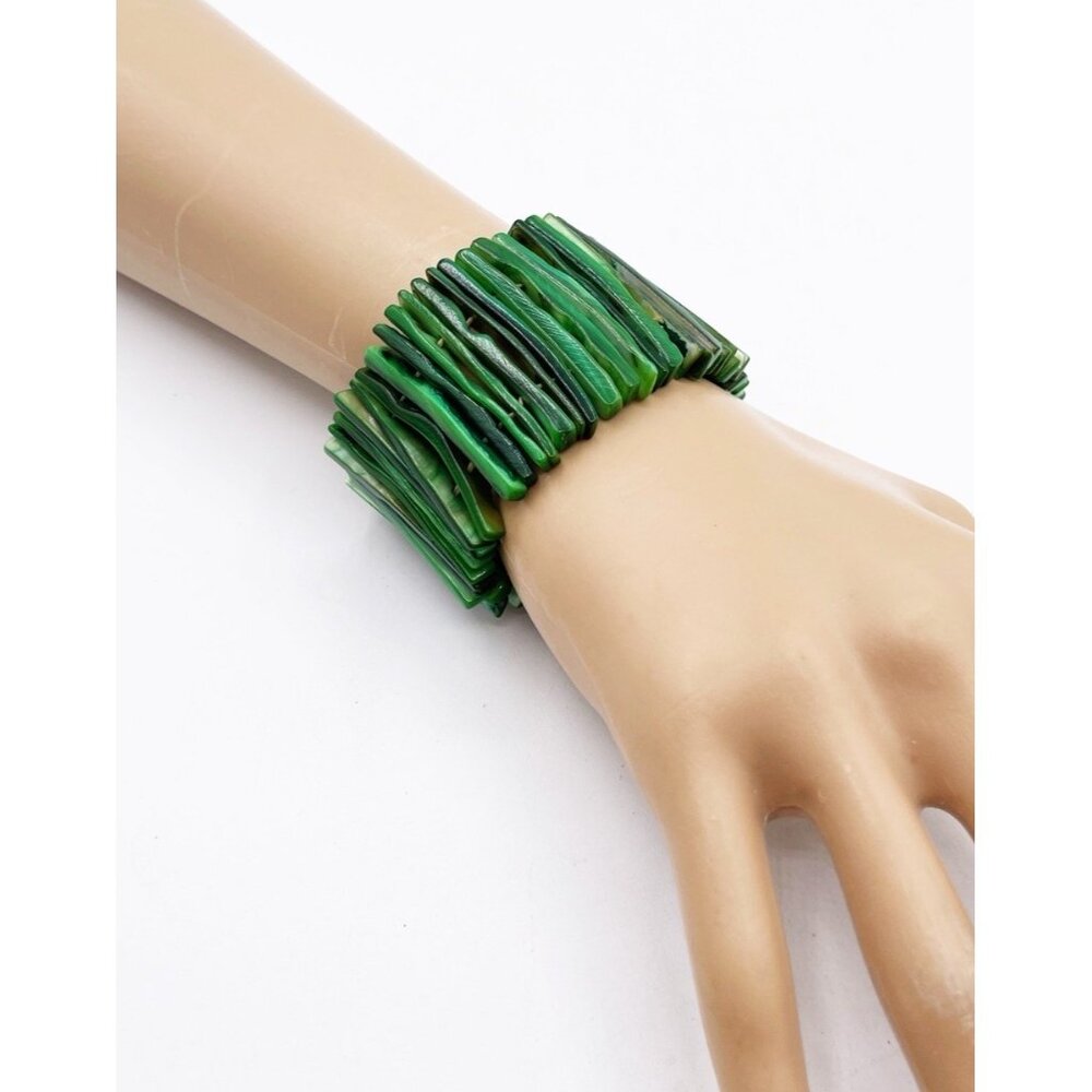 Boho Green Dyed Shell Stick Cuff Bracelet Stretch 1.5” Wide Mother of Pearl